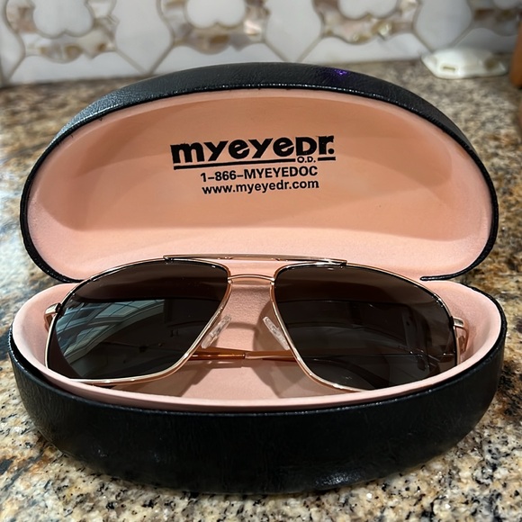 NWOT Kenneth Cole Reaction sunglasses - Picture 5 of 8